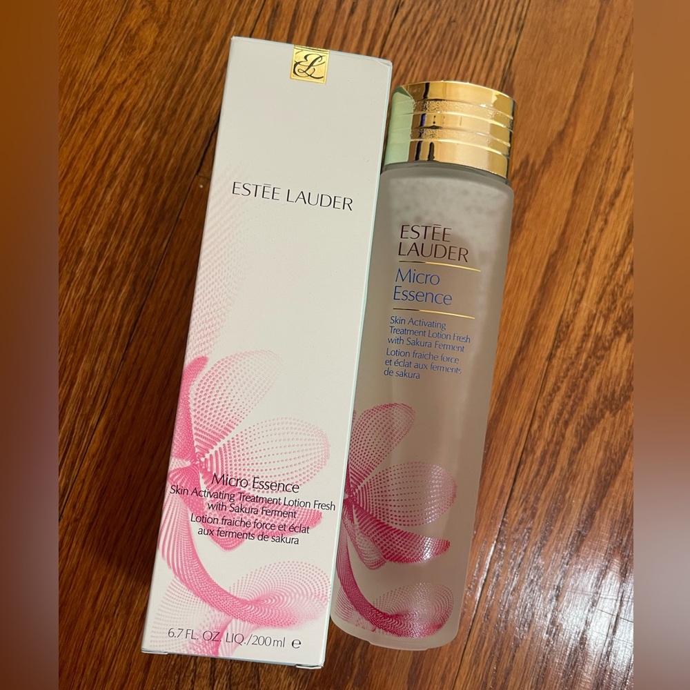 NEW Estēe Lauder Micro Essence